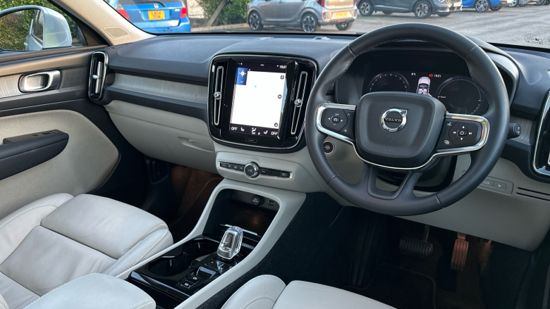 Volvo Xc40 1.5 T5 Recharge PHEV Inscription Pro 5dr Auto Estate